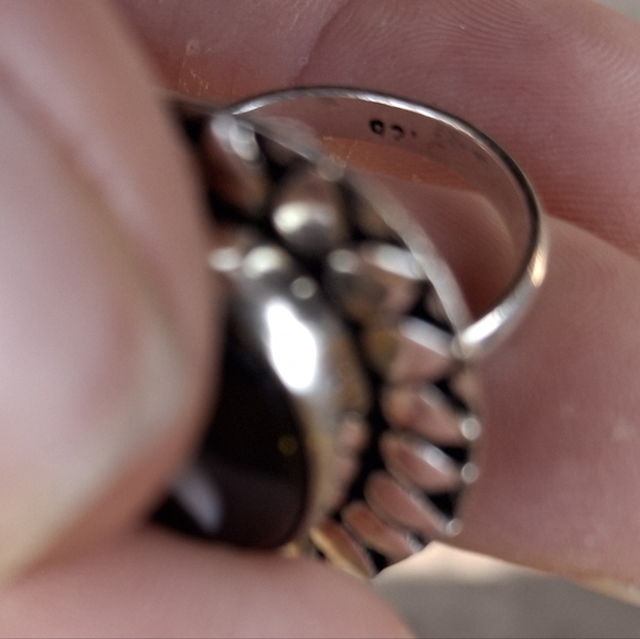 ***$15 Sale*** New Crescent Moon Shaped Agate 925 Silver Ring. - Picture 4 of 13